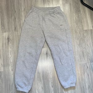 Aritiza Sweatpants